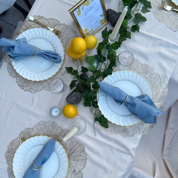 Gold flower placemat - Picture 2 of 2